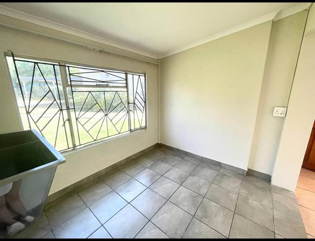 2 BEDROOM PROPERTY TO RENT IN MIEDERPARK